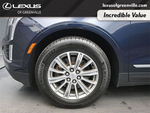 Used 2017 Cadillac XT5 Luxury w/ Driver Awareness Package image 9