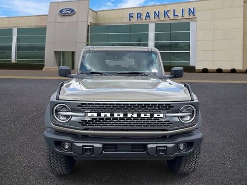 New 2026 Ford Bronco Badlands w/ Sasquatch Package AWD/4WD image 2