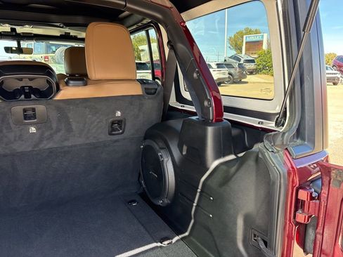 Used 2021 Jeep Wrangler Unlimited Rubicon AWD/4WD image 48