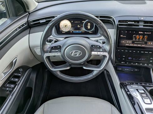 Used 2022 Hyundai Tucson Limited image 17