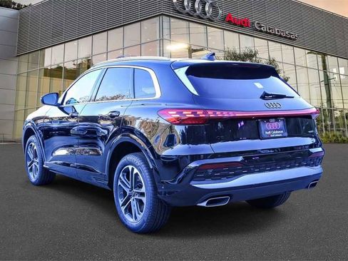 New 2025 Audi Q5 Premium image 2