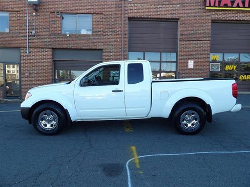 Used 2020 Nissan Frontier S image 4