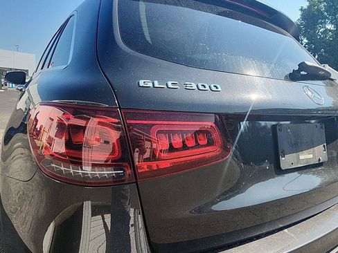 Used 2020 Mercedes-Benz GLC 300 4MATIC image 10
