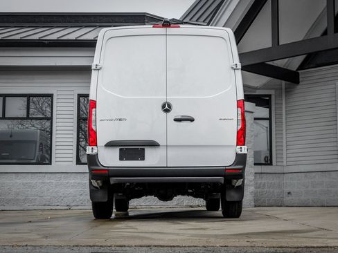 Used 2026 Mercedes-Benz Sprinter 2500 image 8