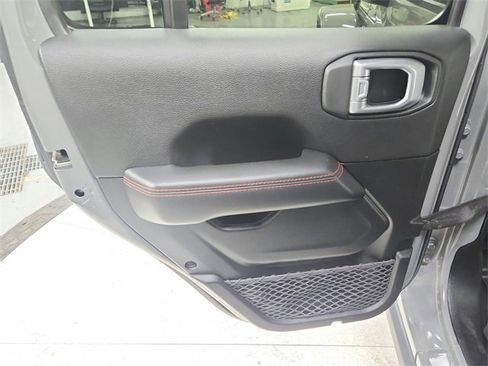 Used 2021 Jeep Wrangler Unlimited Rubicon image 35