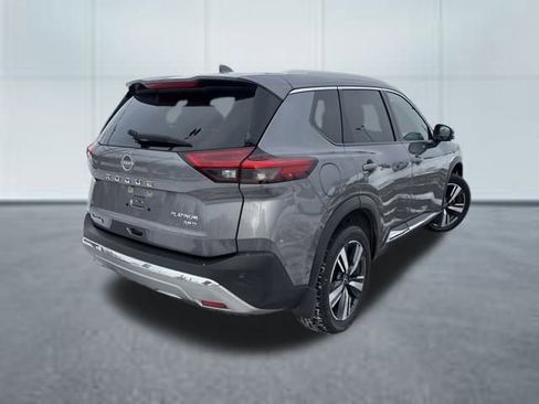 Used 2023 Nissan Rogue Platinum image 4