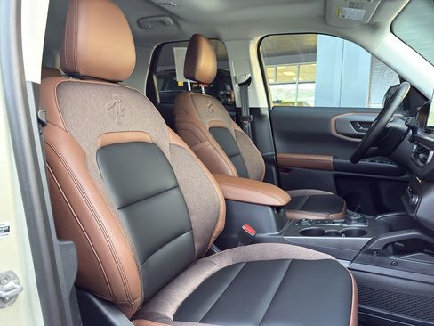 New 2025 Ford Bronco Sport Outer Banks w/ Sasquatch Outer Banks Package image 34