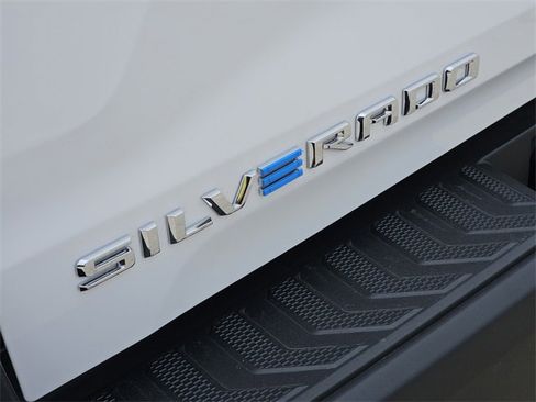 New 2026 Chevrolet Silverado EV LT image 8