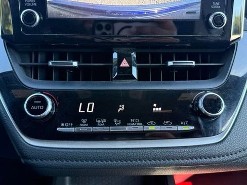 Used 2020 Toyota Corolla SE w/ Carpet Mat Package (TMS) FWD image 22