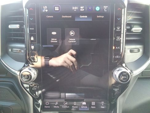 New 2026 RAM 2500 Laramie w/ Towing Technology Group image 24