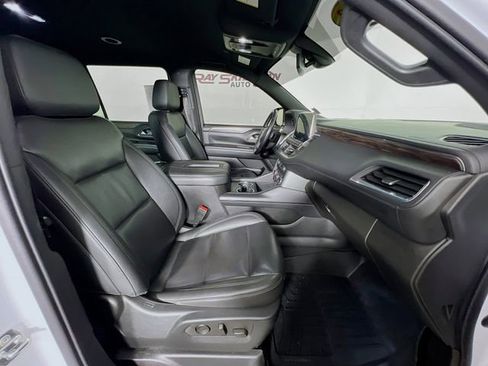 Used 2022 Chevrolet Suburban LT AWD/4WD image 43