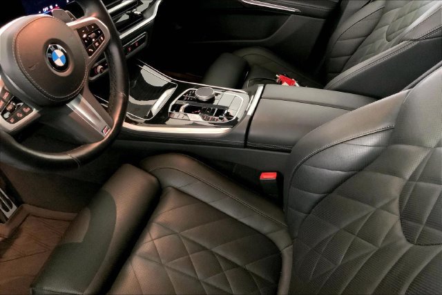 Certified 2024 BMW X5 sDrive40i w/ M Sport Package RWD image 8