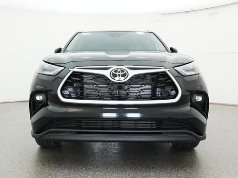 New 2026 Toyota Highlander XLE AWD/4WD image 18
