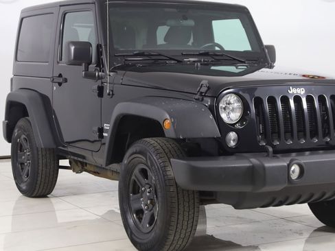 Used 2017 Jeep Wrangler Sport w/ Dual Top Group image 27