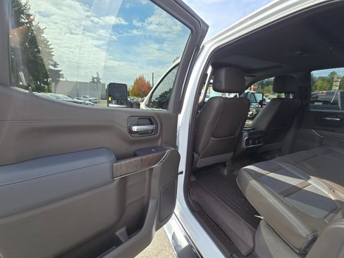 Used 2021 GMC Sierra 1500 Denali w/ Driver Alert Package II AWD/4WD image 15