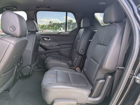 Certified 2023 Chevrolet Traverse RS image 12