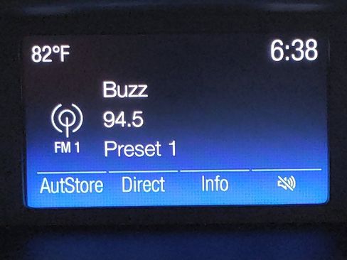 Used 2016 Ford Focus SE FWD image 25