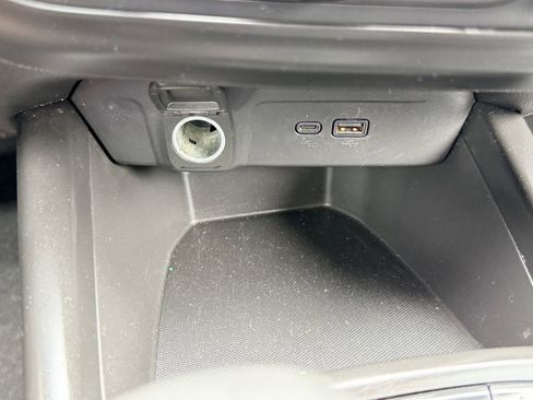 Certified 2024 Chevrolet Trax RS image 27