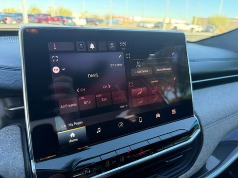 Used 2023 Jeep Compass Sport image 21