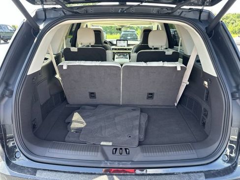 Used 2024 Lincoln Aviator Black Label AWD/4WD image 31