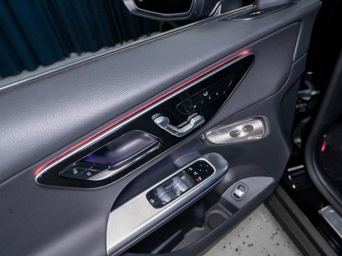 New 2026 Mercedes-Benz GLC 300 4MATIC image 11