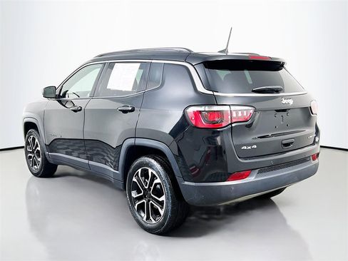 Used 2024 Jeep Compass Limited image 5