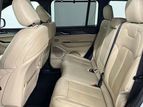 Used 2022 Jeep Grand Cherokee Limited 4xe w/ Luxury Tech Group II AWD/4WD image 28