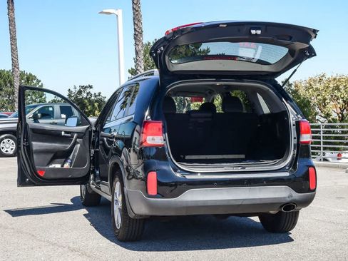 Used 2014 Kia Sorento LX w/ Premium Package FWD image 28