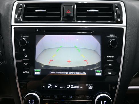 Used 2018 Subaru Outback 3.6R Touring w/ Popular Package #3 AWD/4WD image 15