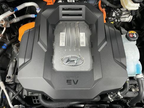 Certified 2021 Hyundai Ioniq Limited image 9