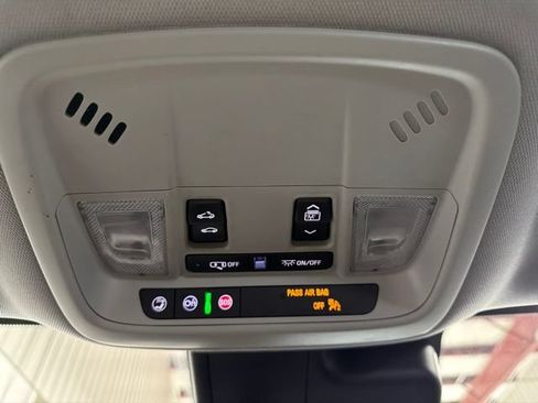 Used 2023 Chevrolet Malibu LT FWD image 23