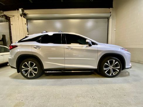 Used 2019 Lexus RX 350 FWD w/ Navigation Package image 8