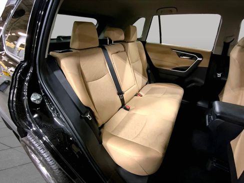 Certified 2025 Toyota RAV4 XLE AWD/4WD image 20