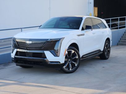 Used 2025 Cadillac Escalade IQ Sport 1 w/ Smart Trailering package