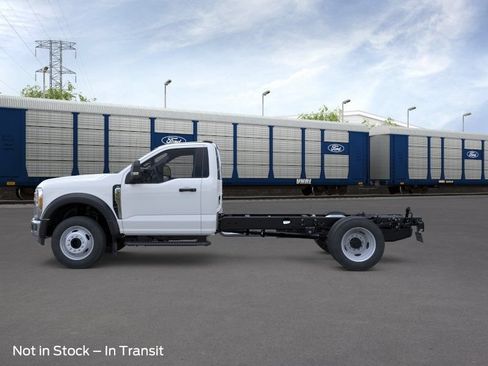 New 2026 Ford F450 XL w/ XL Chrome Package RWD image 3