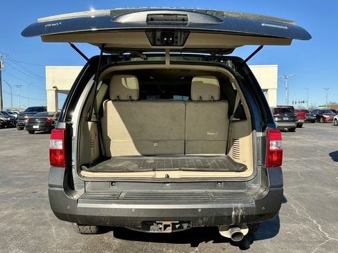 Used 2015 Ford Expedition XLT w/ Equipment Group 202A image 17