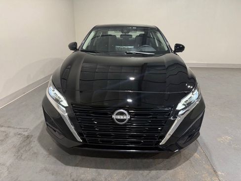 New 2025 Nissan Altima 2.5 SL image 2