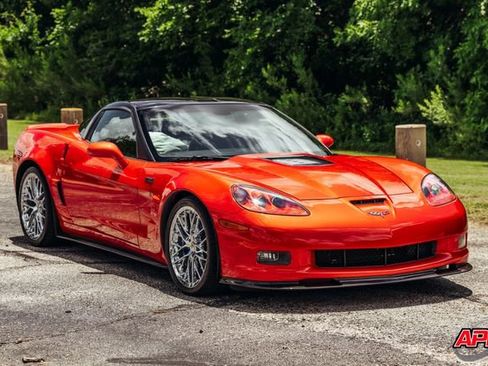 Used 2011 Chevrolet Corvette ZR1 w/ Preferred Equipment Group RWD image 5