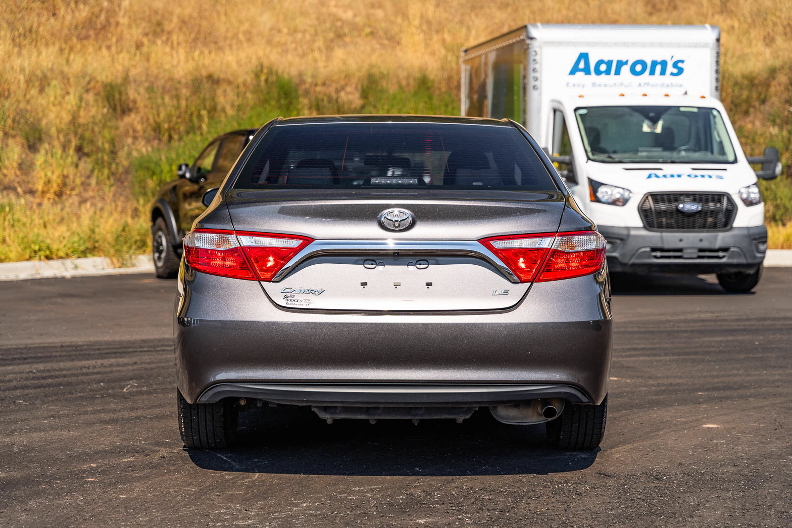 Used 2017 Toyota Camry SE FWD image 6