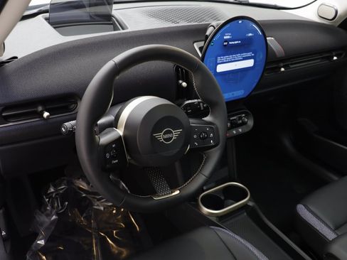 Certified 2025 MINI Cooper S image 6