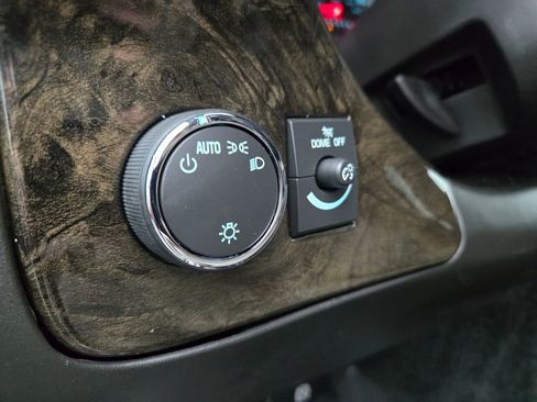 Used 2023 Chevrolet Express 2500 Extended image 22