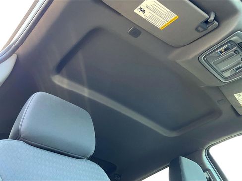 Used 2025 Chevrolet Silverado 1500 LT image 22