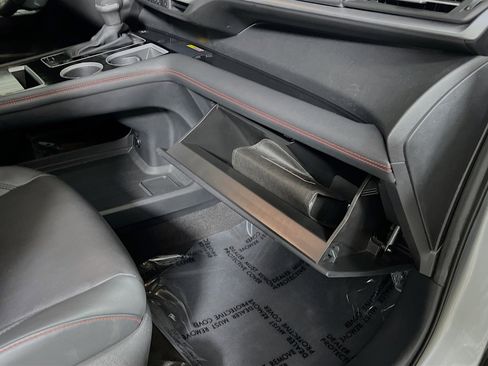 Used 2025 Toyota Sienna XSE image 35