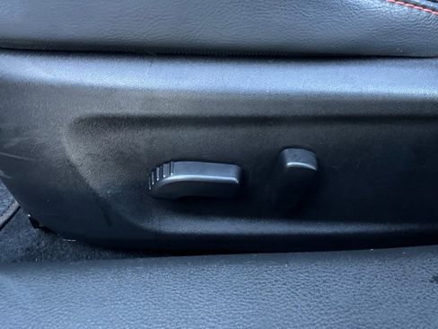 Used 2025 Nissan Altima 2.5 SR image 10