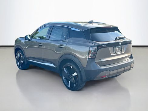 Used 2025 Nissan Kicks SR FWD image 5