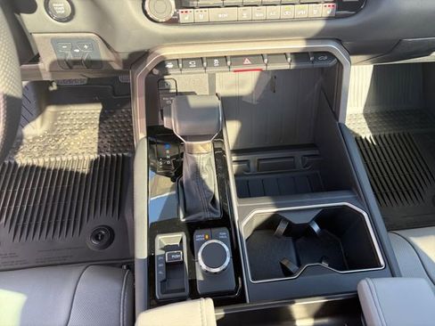 New 2026 Toyota Tundra Limited AWD/4WD image 15