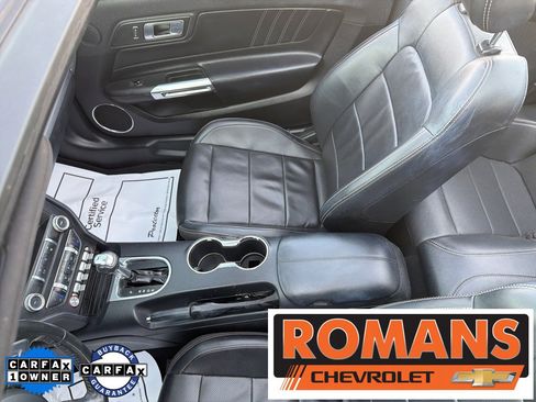 Used 2022 Ford Mustang Premium image 17