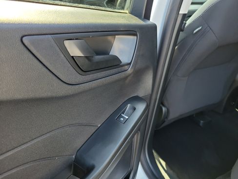 Used 2022 Ford Escape SE AWD/4WD image 13