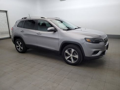 Used 2019 Jeep Cherokee Limited image 11