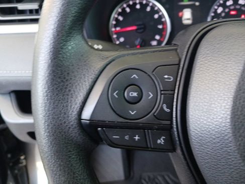 Used 2022 Toyota RAV4 LE FWD image 33